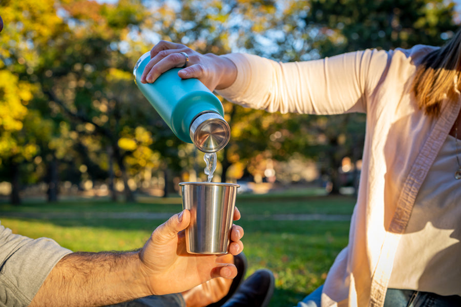 Insulated Classic Pour Through 25oz (750ml) Insulated Classic Pour Through 25oz (750ml)