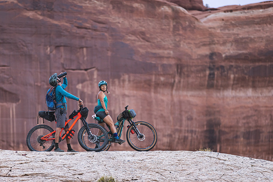 27oz (800ml) Wide Water Bottle with Loop Cap 27oz (800ml) Wide Water Bottle with Loop Cap